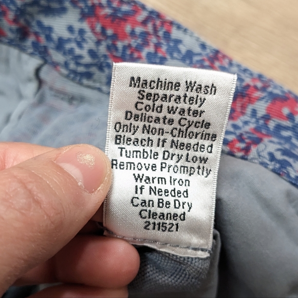 CAbi Palm Beach Crop Printed Pants - Picture 13 of 13